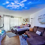 Zentrale Mit Balkon *