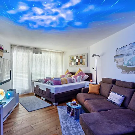 Zentrale Mit Balkon *